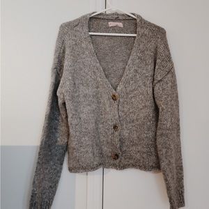URBAN OUTFITTERS Grey Knit Sweater/Cardigan